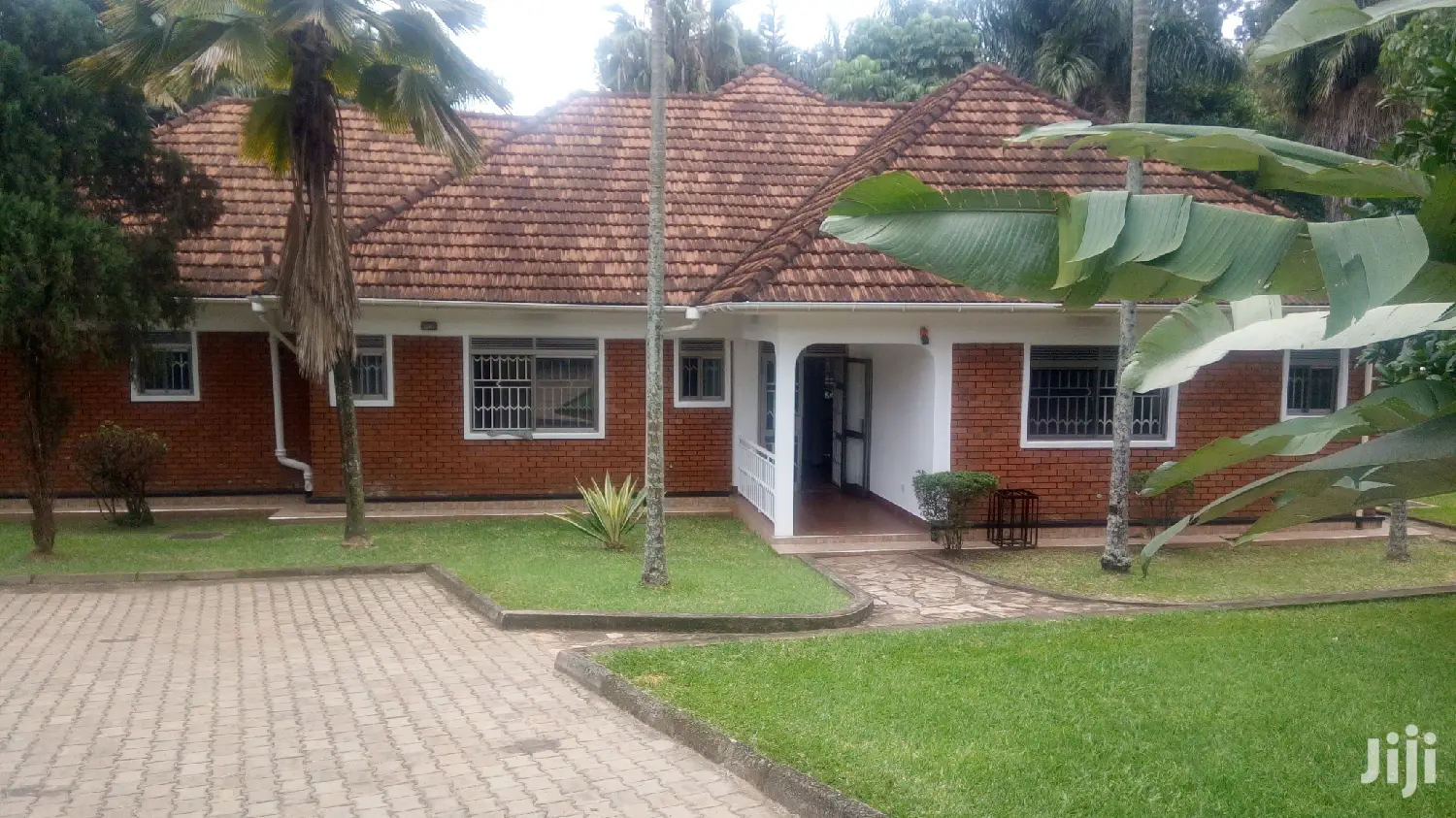 3 Bedroom Bungalow In Kololo For Rent in Kampala