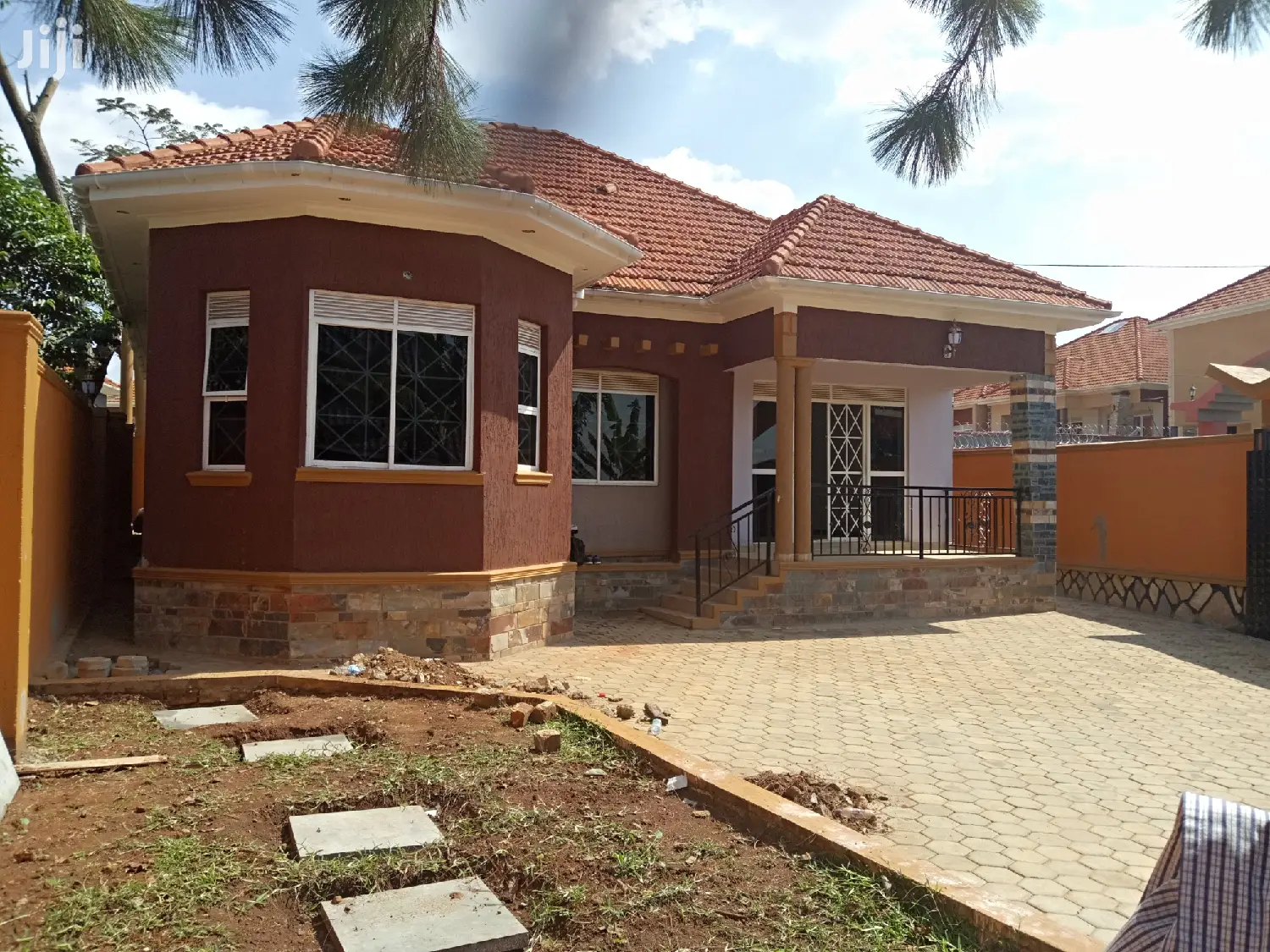 Kiiira Adorable Home by the Tarmack on Sell in Kampala