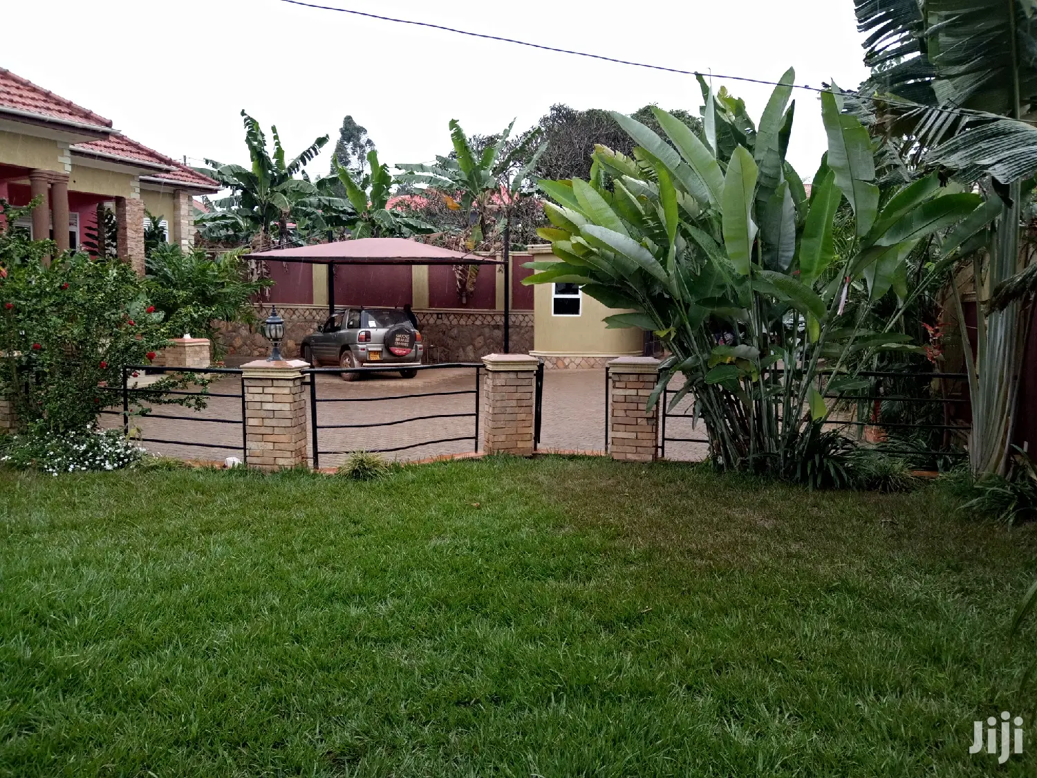 Kiira Multi Family House On Sell in Kampala