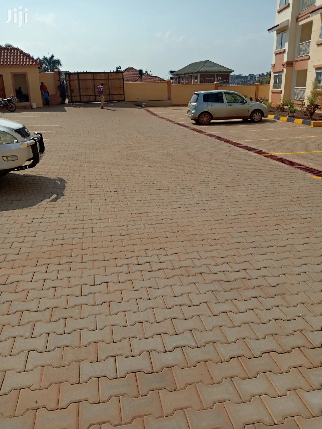 Hot, Nalya Condos All Tarmack Roads On Sale in Kampala