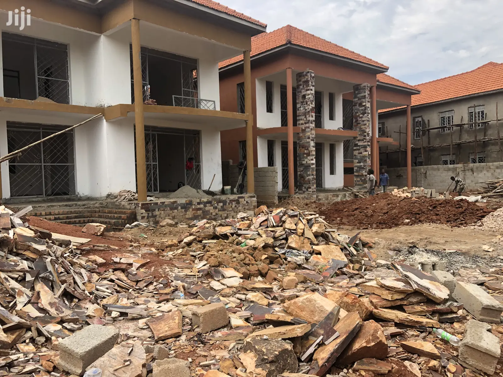 Kira Six Bedrooms House For Sale in Kampala
