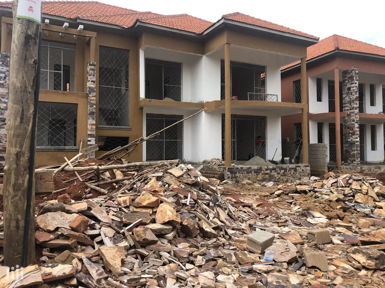 Kira Six Bedrooms House For Sale in Kampala
