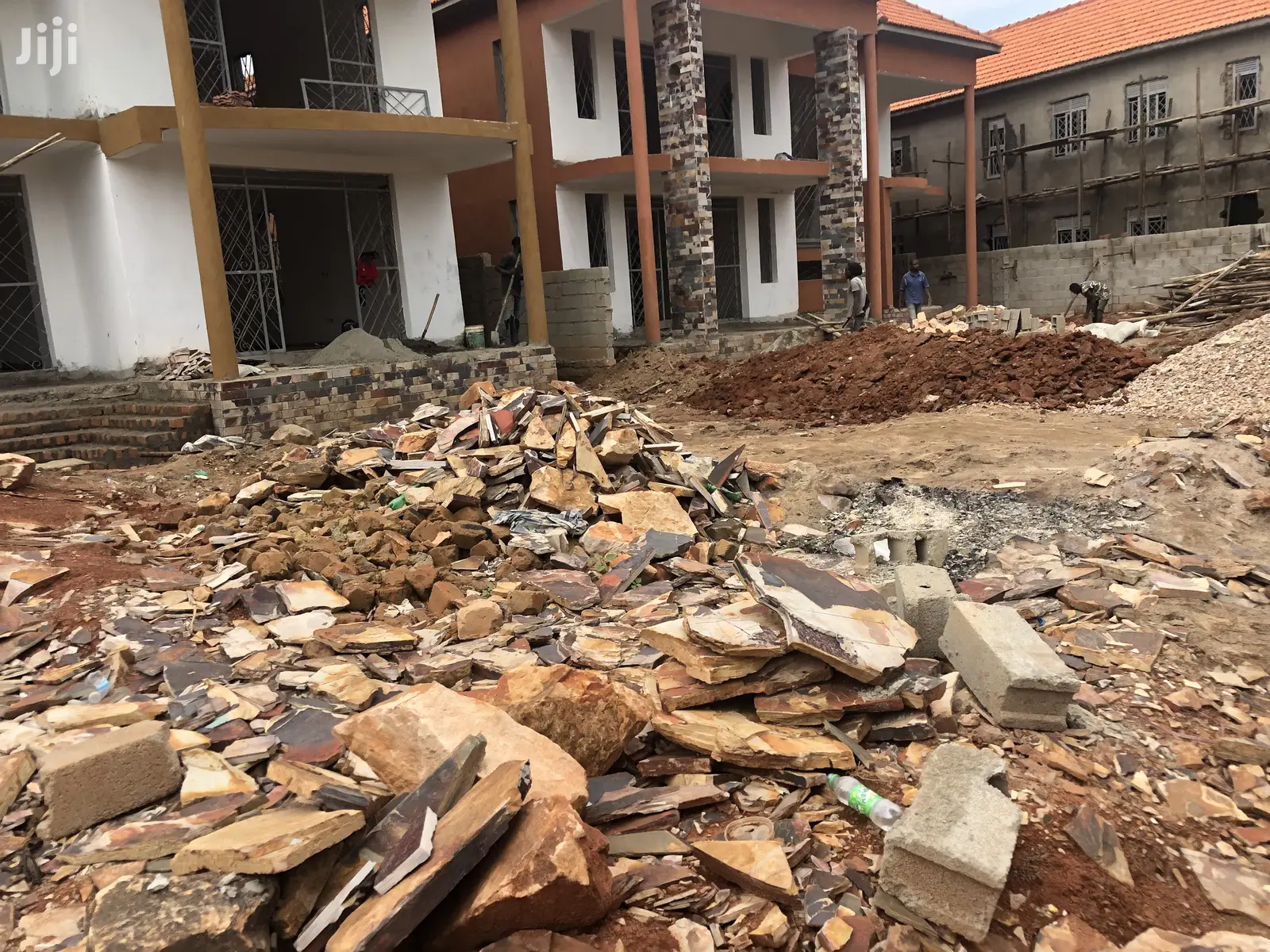 Kira Six Bedrooms House For Sale in Kampala