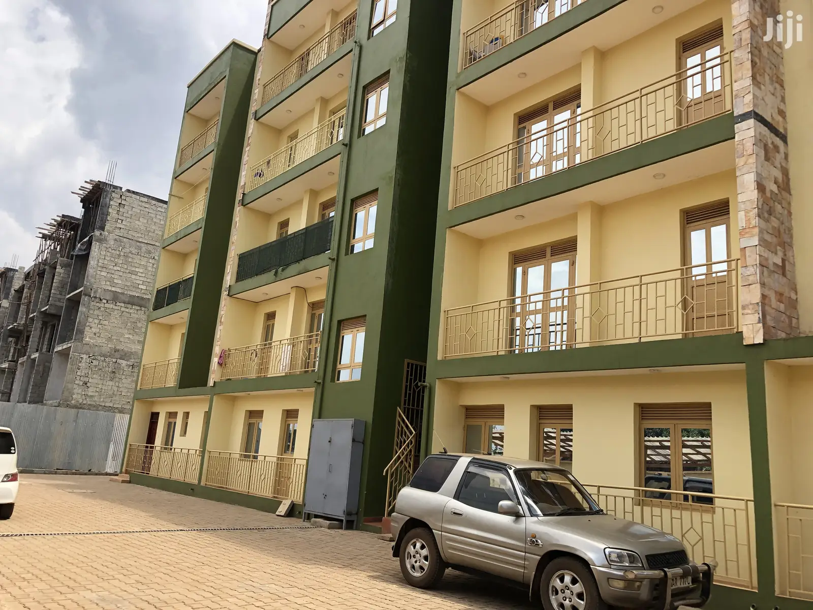 Deal,Bukoto Condominiums With Swimming Pool on Sell in Kampala