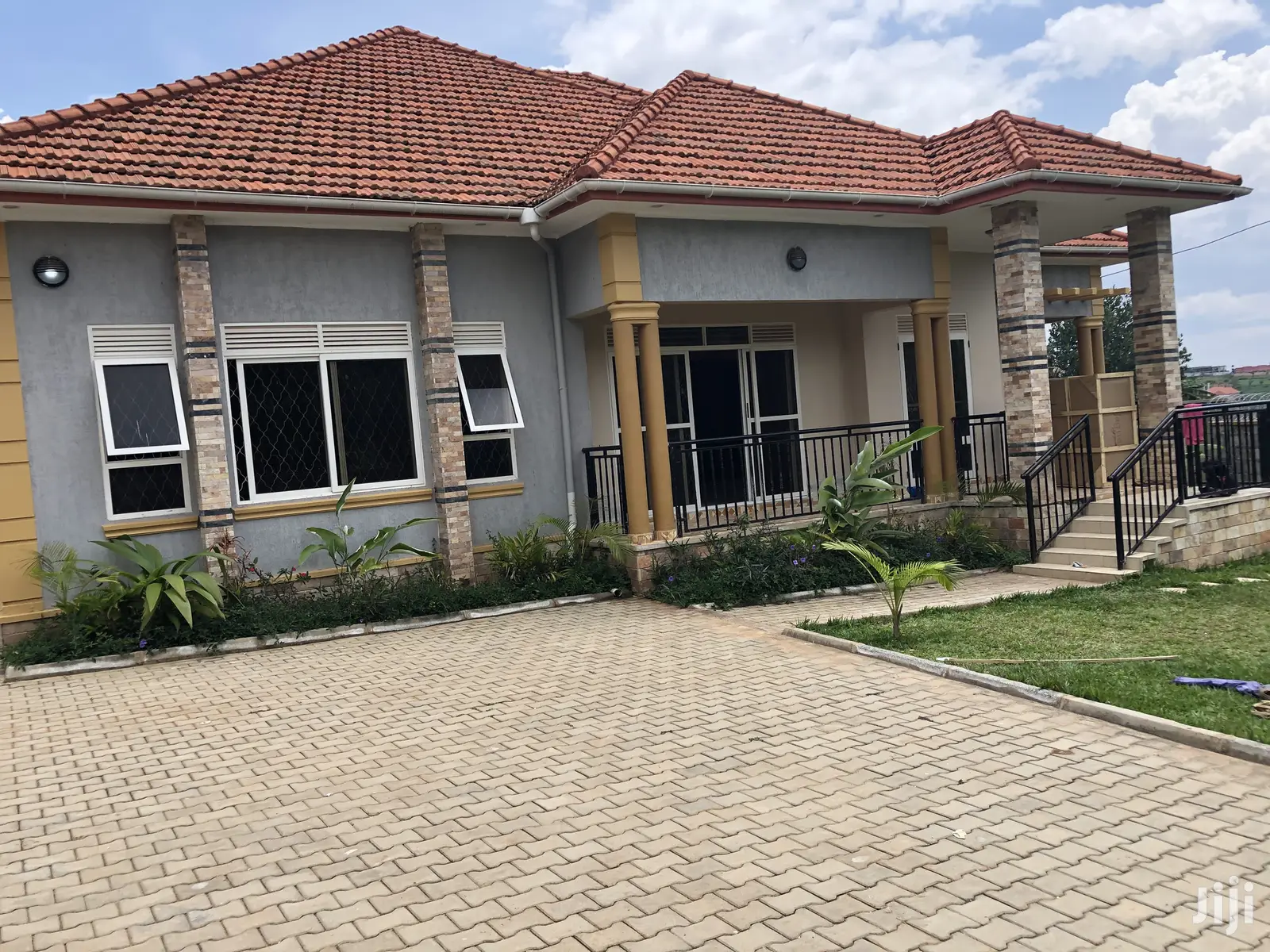 Palatial Bungalow in Kira for Sell in Kampala