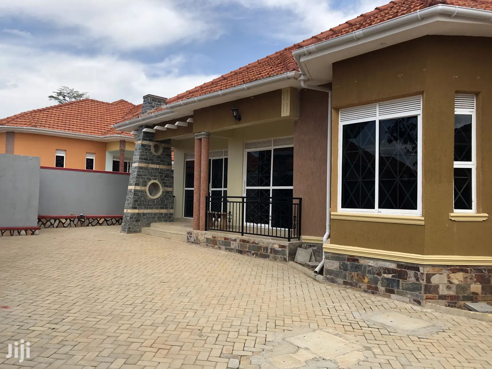 Kiira Award Winning Bungaloo on Sell in Kampala