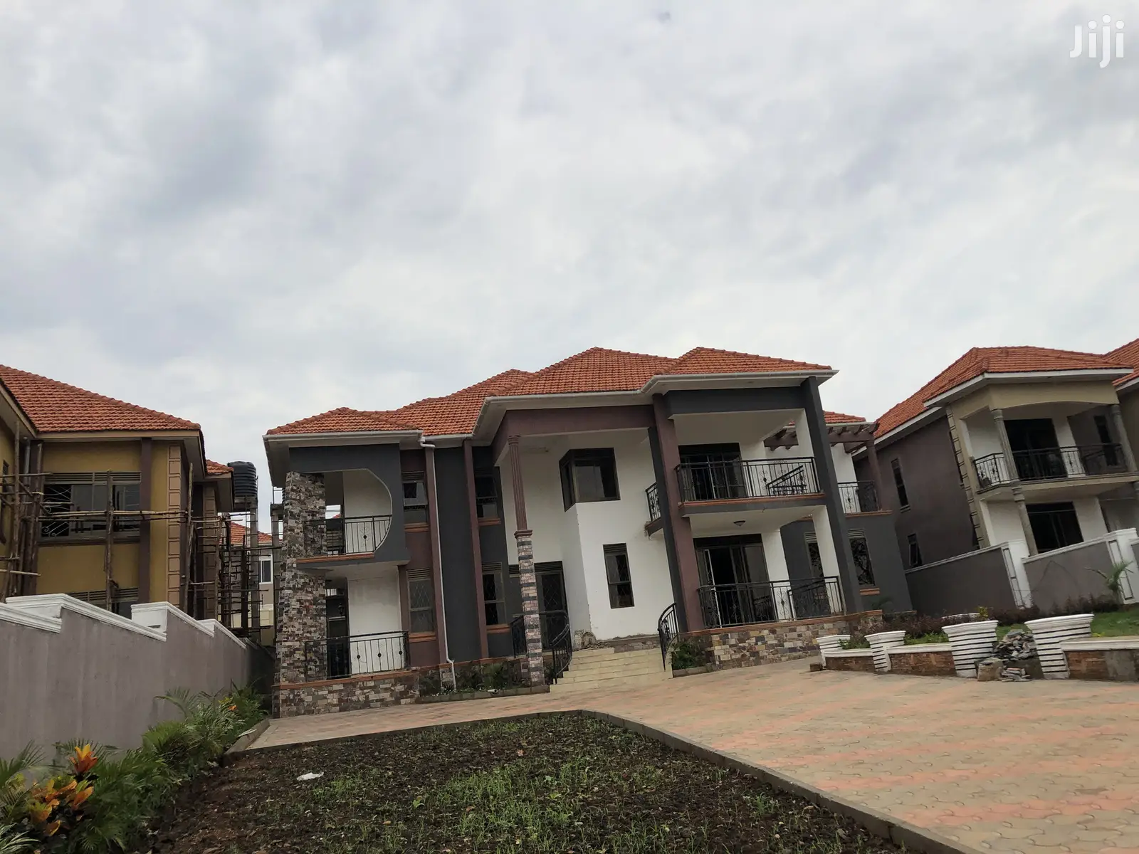 Kiwature Bidandi World Class Mansion on Sell in Kampala