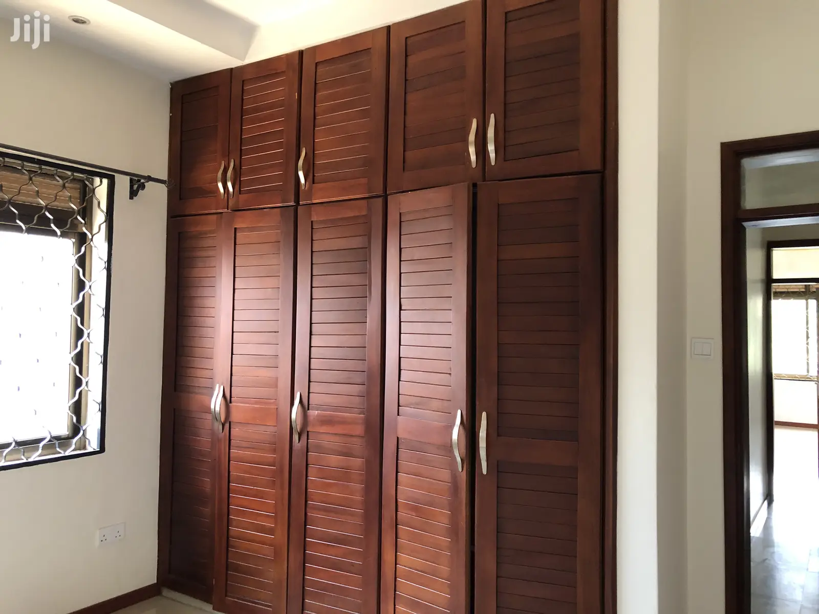 Kiira Classy House On Sell in Kampala