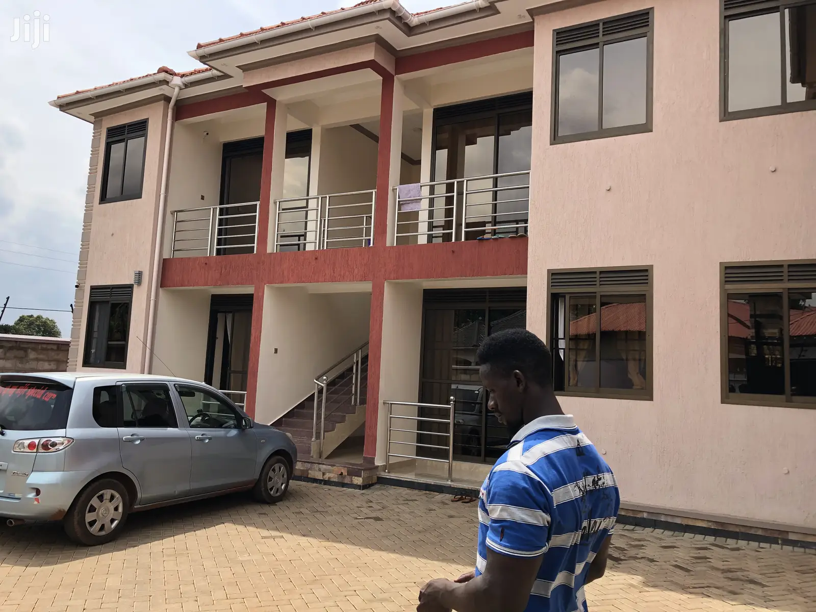 Kisasi Classy Apartment Building by the Tarmack on Sale in Kampala