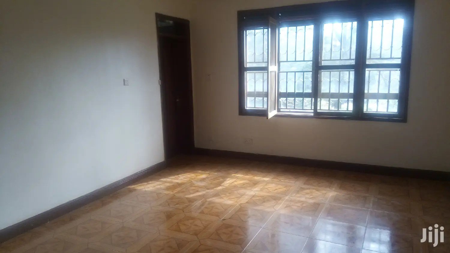 5 Bedroom Mansion In Ntinda For Rent in Kampala