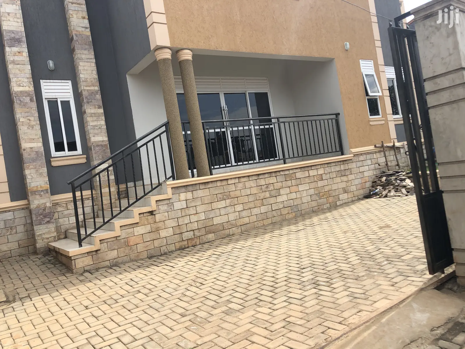 Well Finished House in Najjera on Sell in Kampala