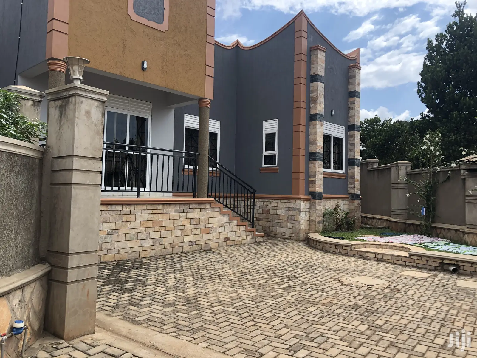 Well Finished House in Najjera on Sell in Kampala