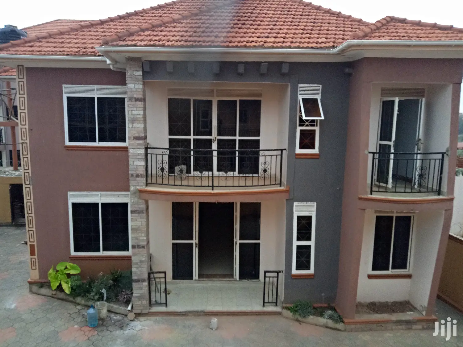 Kira Six Bedrooms Castle on Sell in Kampala