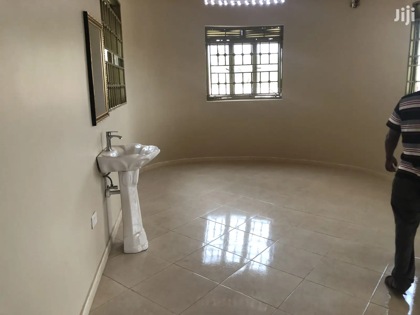 Namugongo Beautiful Bungalow On Sell in Kampala