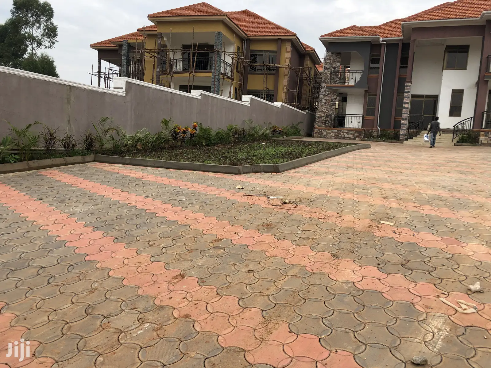 Corporate Mansion In Kiwatule On Sale in Kampala
