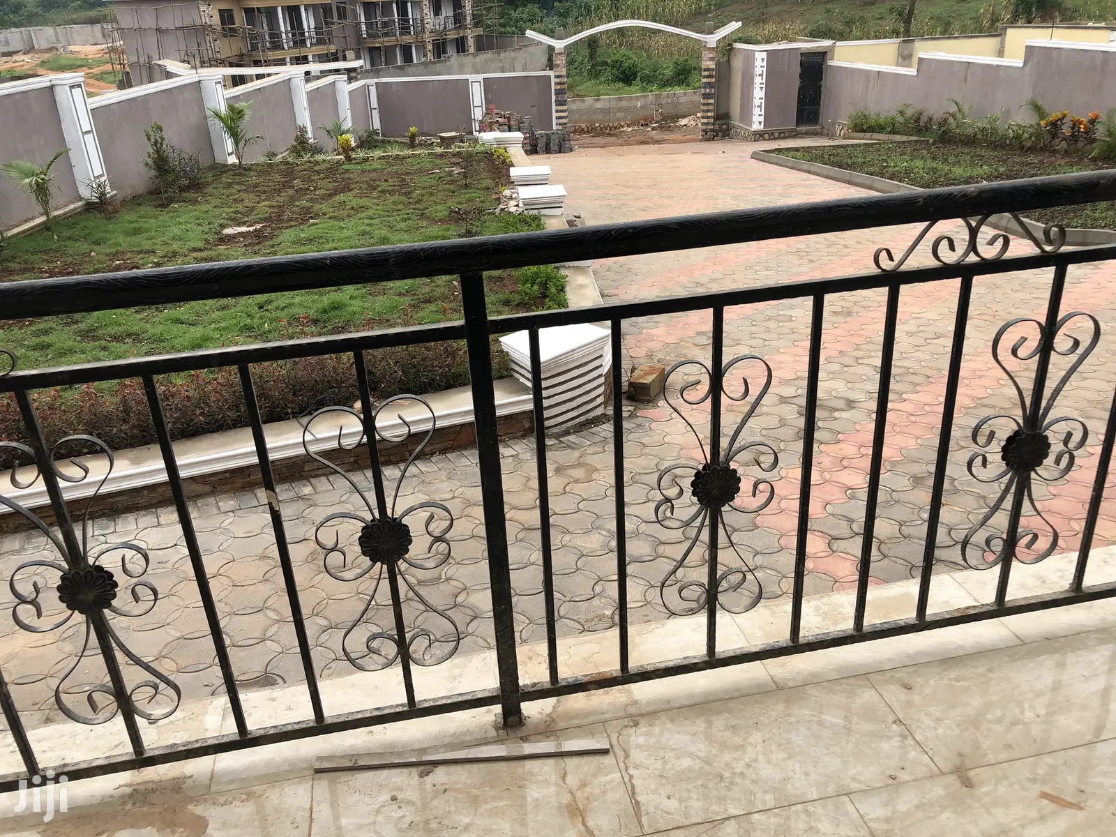 Corporate Mansion In Kiwatule On Sale in Kampala