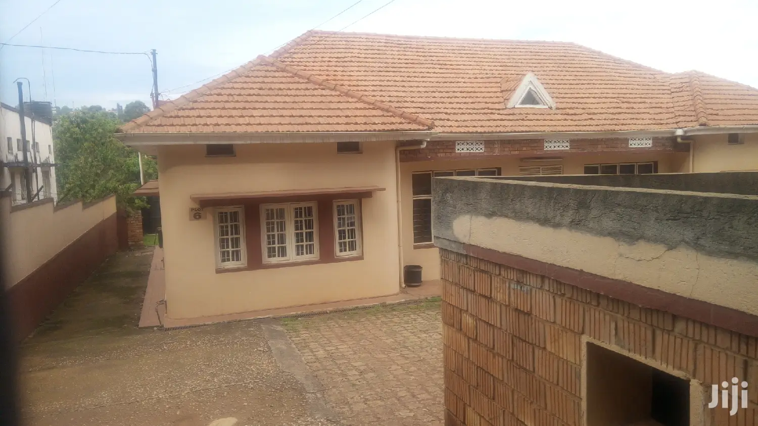 10bdrm Maisonette in Kololo Property, Central Division for Rent in Central Division