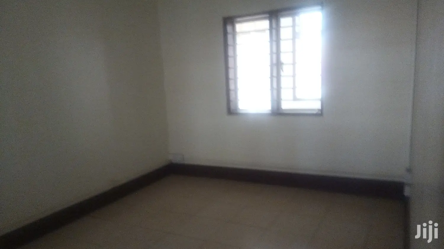 10bdrm Maisonette in Kololo Property, Central Division for Rent in Central Division