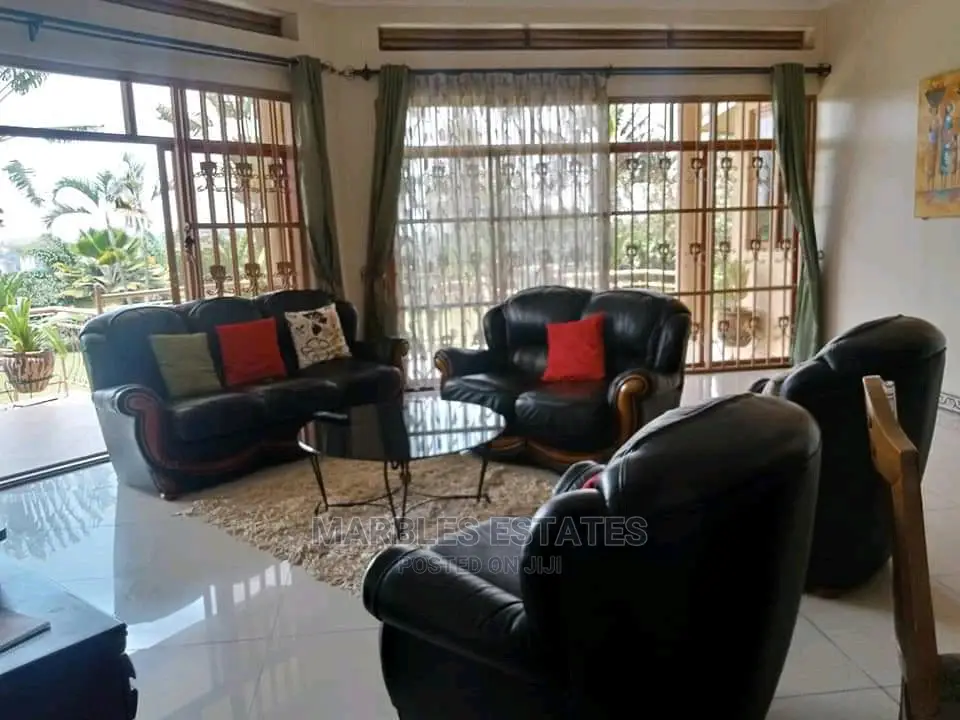 Nice Fully Furnished 3bedrooms Apartment in Kampala