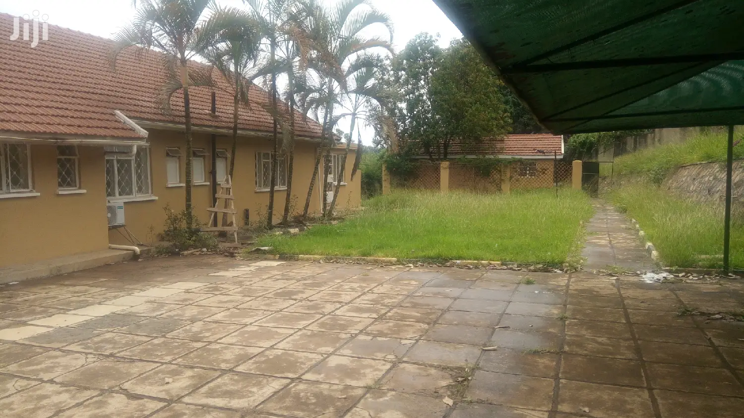 Green Field Banglow in Kampala