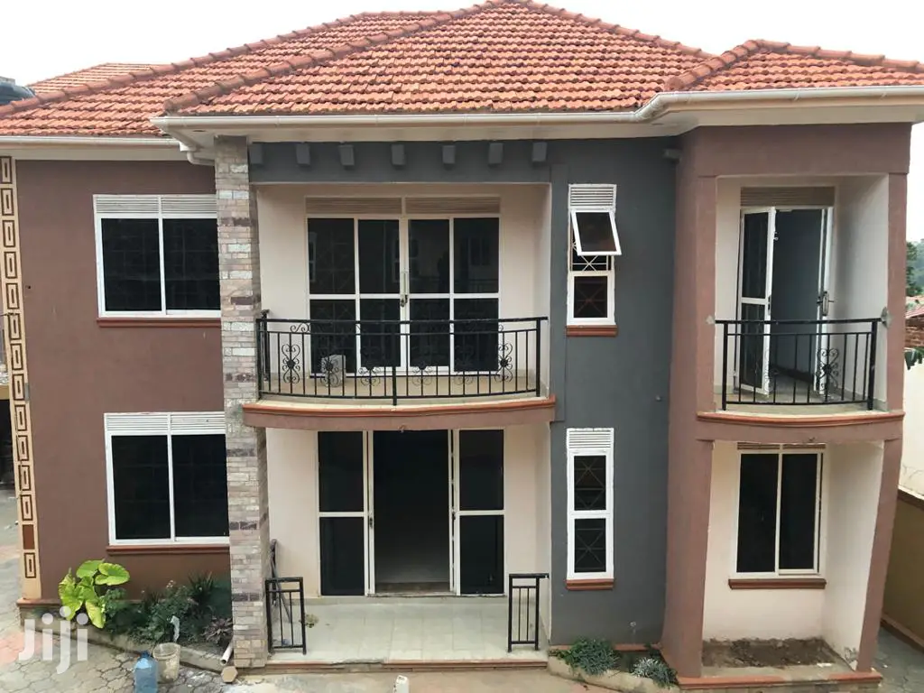 Kiira 6 Bedrooms Palatial Mansion on Sell in Kampala