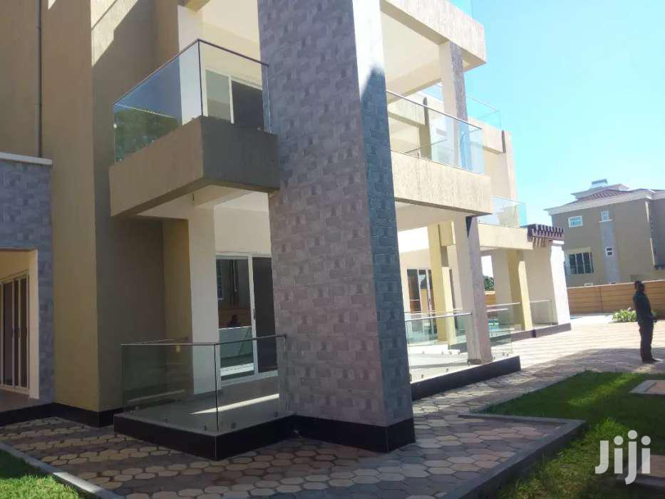 Hot Munyonyo Mansion With Lake View For Sale in Kampala