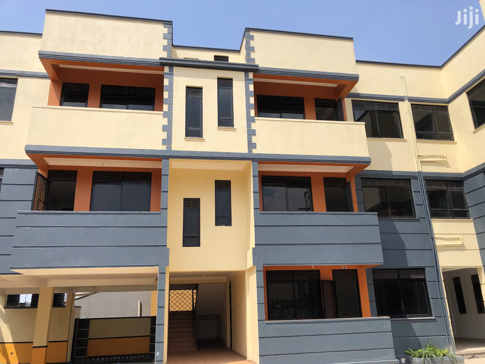 Kiira Condos In Tarmack Area On Sell in Kampala