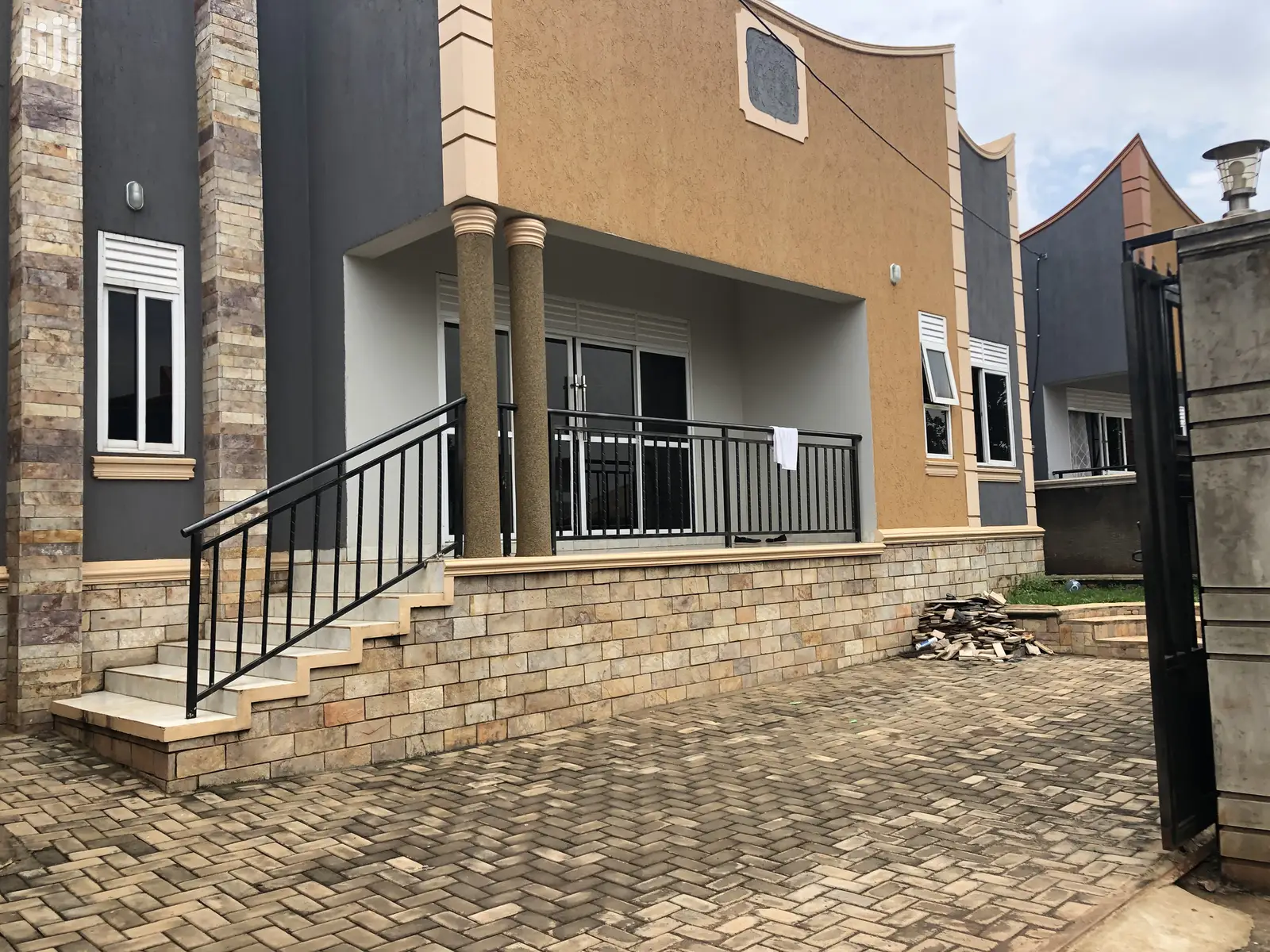 Town House in Najjera on Sell in Kampala