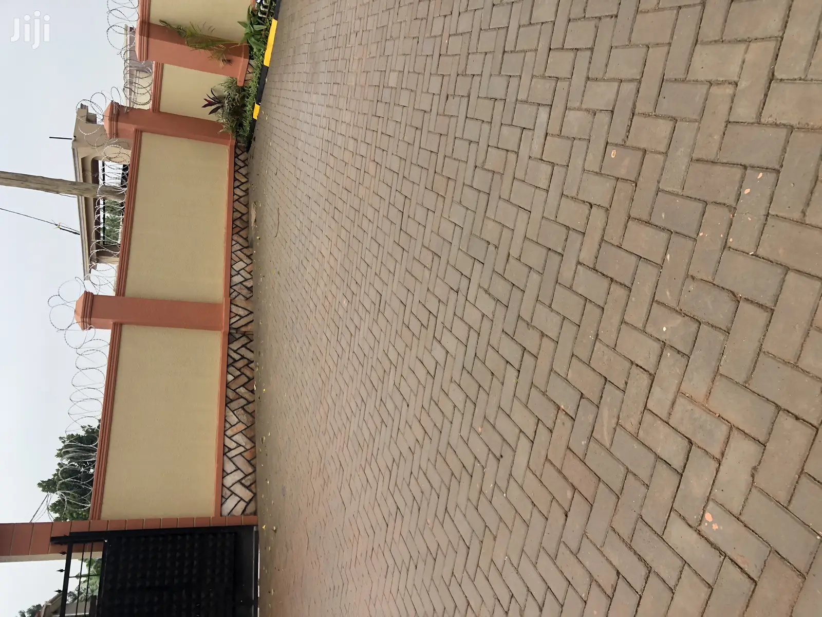 Kyanja Luxury Apartments On Sel in Kampala