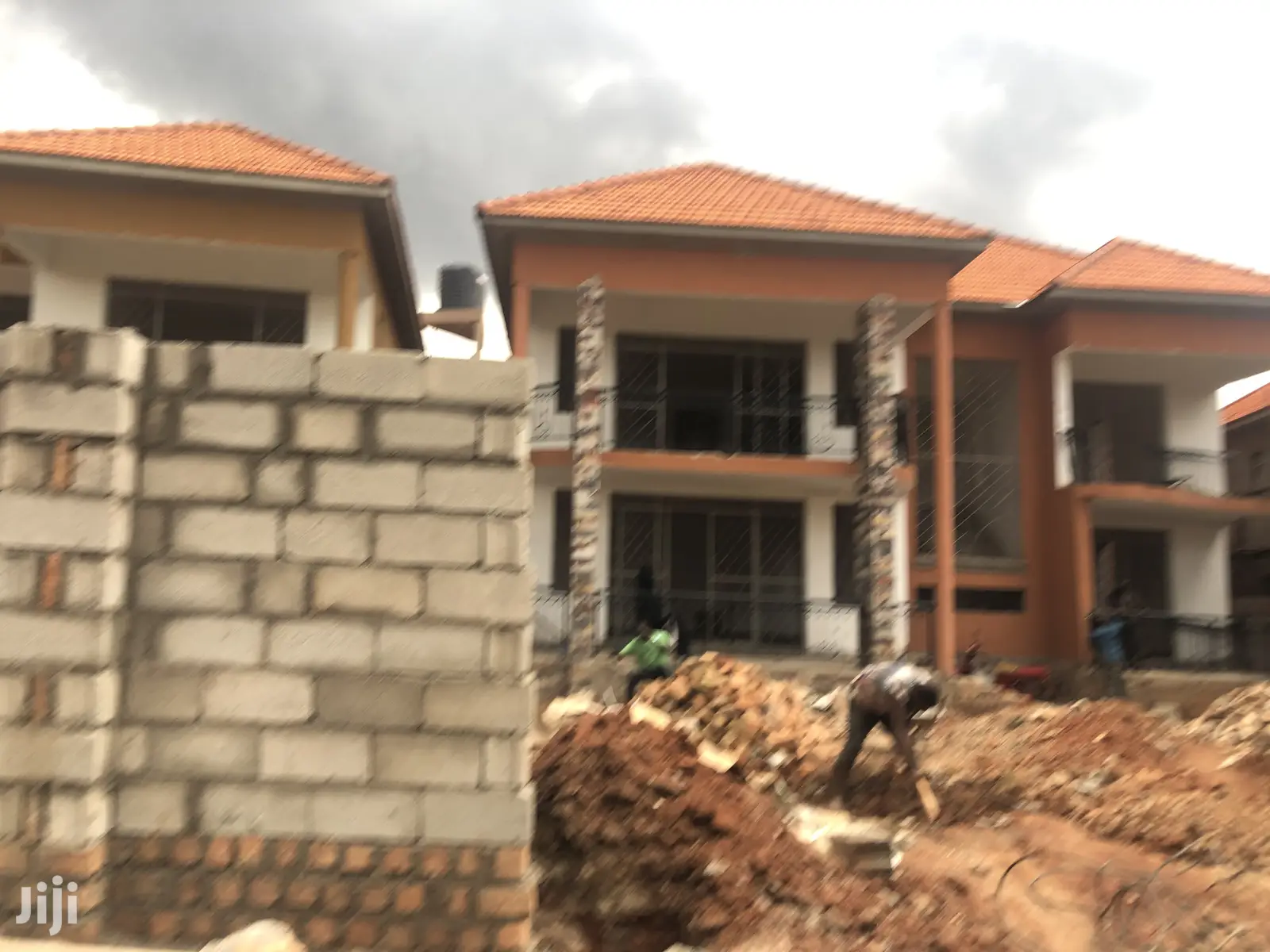 Kira 6 Bedrooms Storeyed House on Sell in Kampala