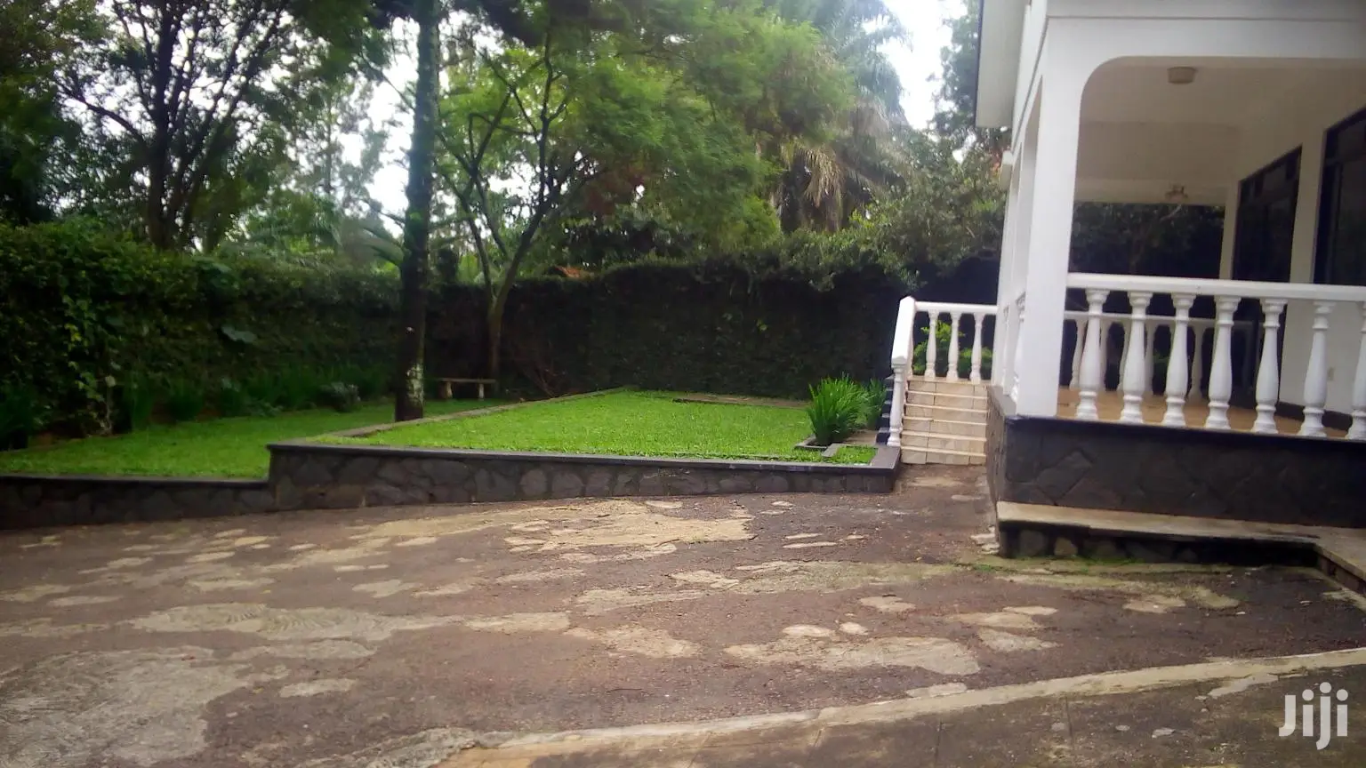 Beautiful House For Rent in Kampala