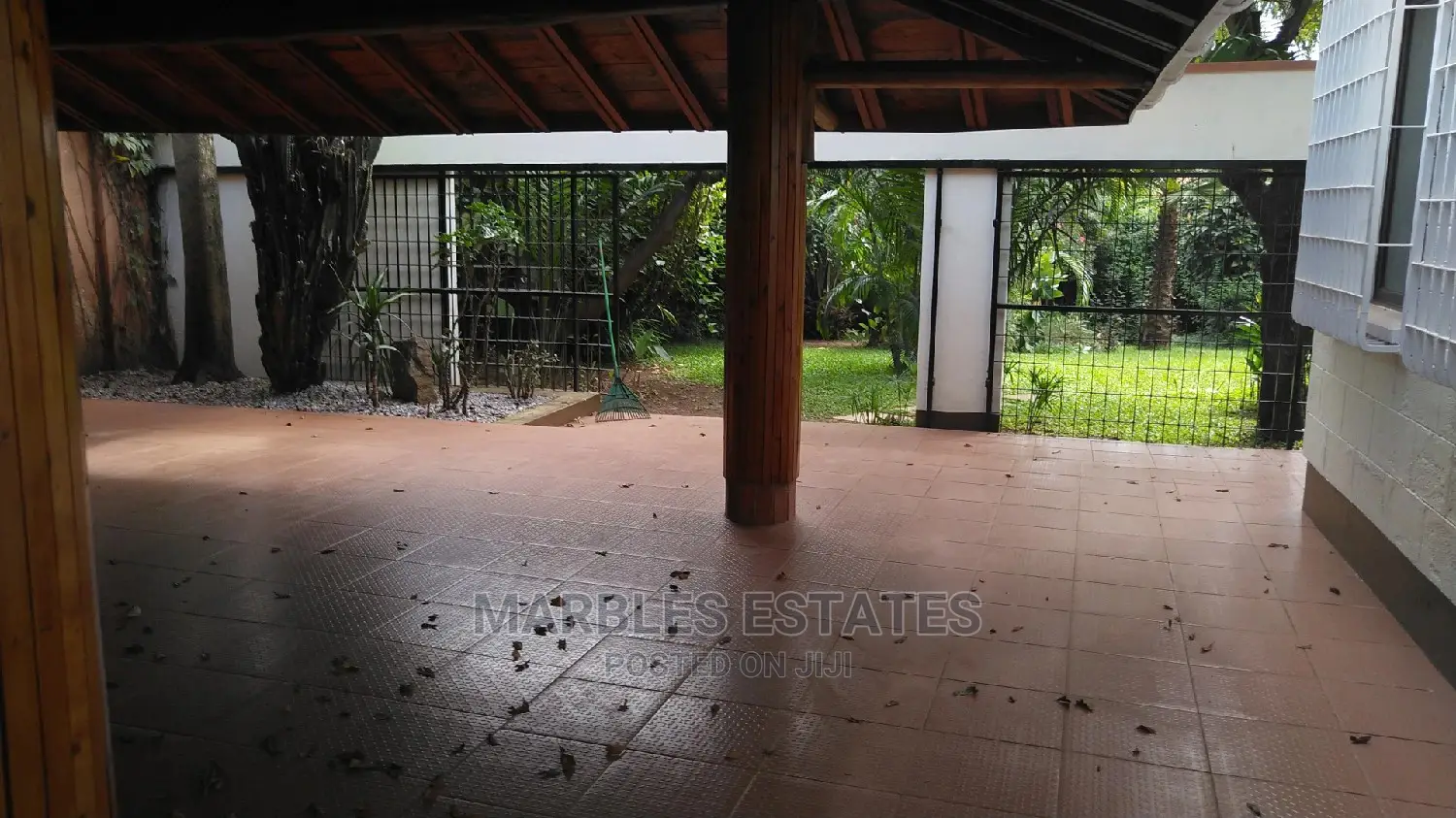 Nice White House For Rent In Naguru. in Kampala