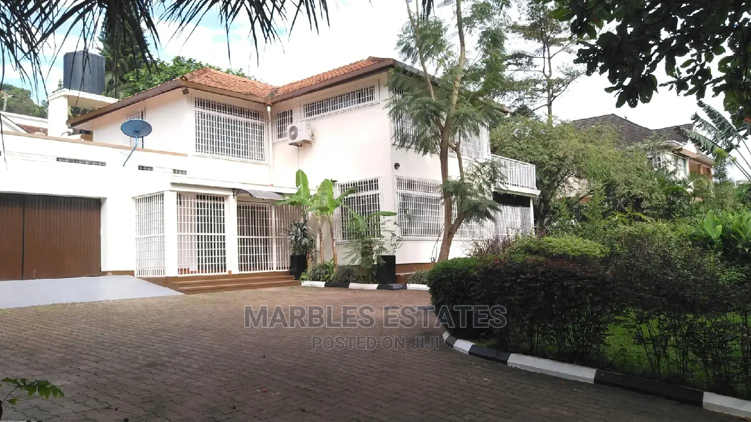 Nice White House For Rent In Naguru. in Kampala