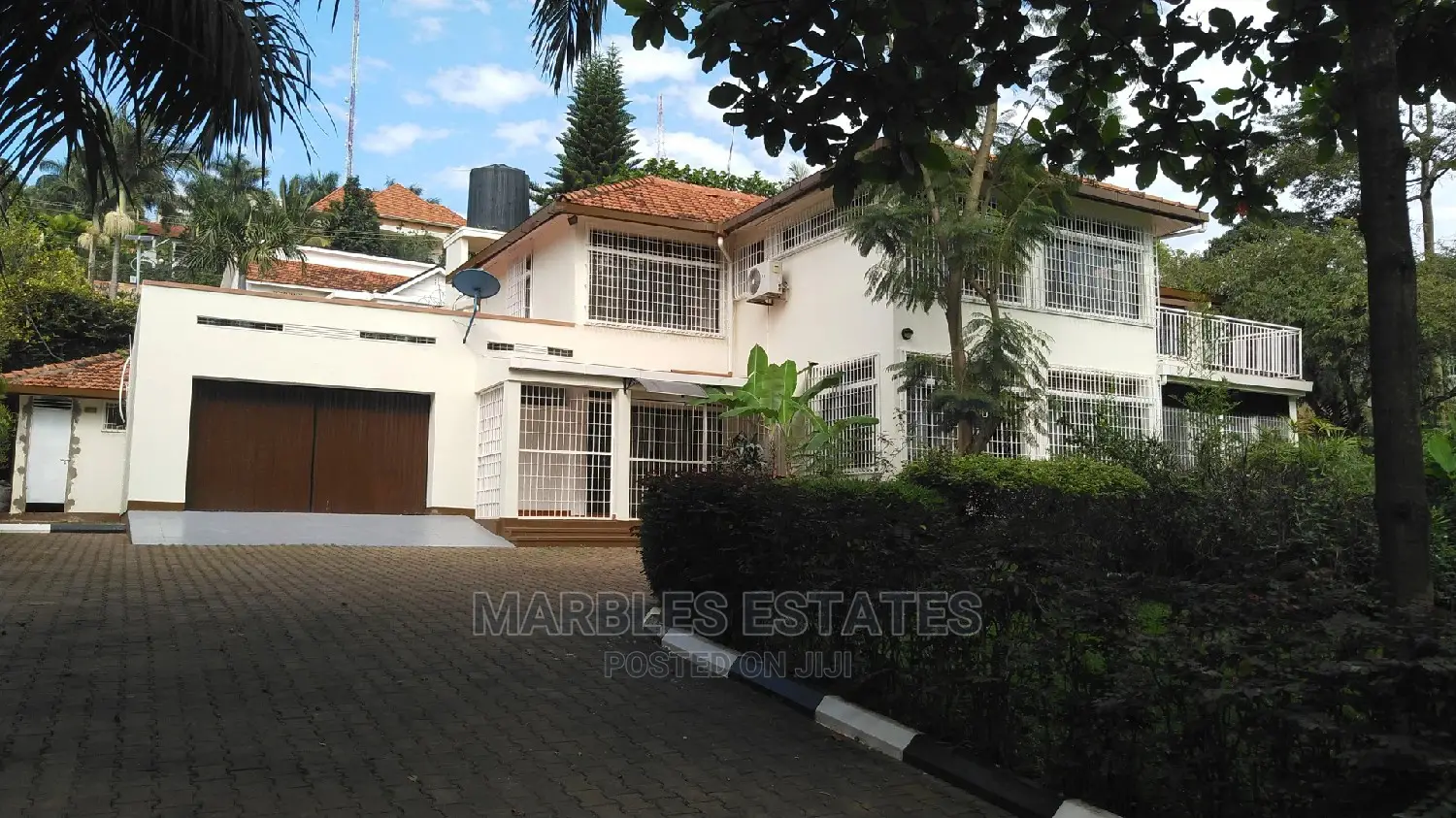 Nice White House For Rent In Naguru. in Kampala