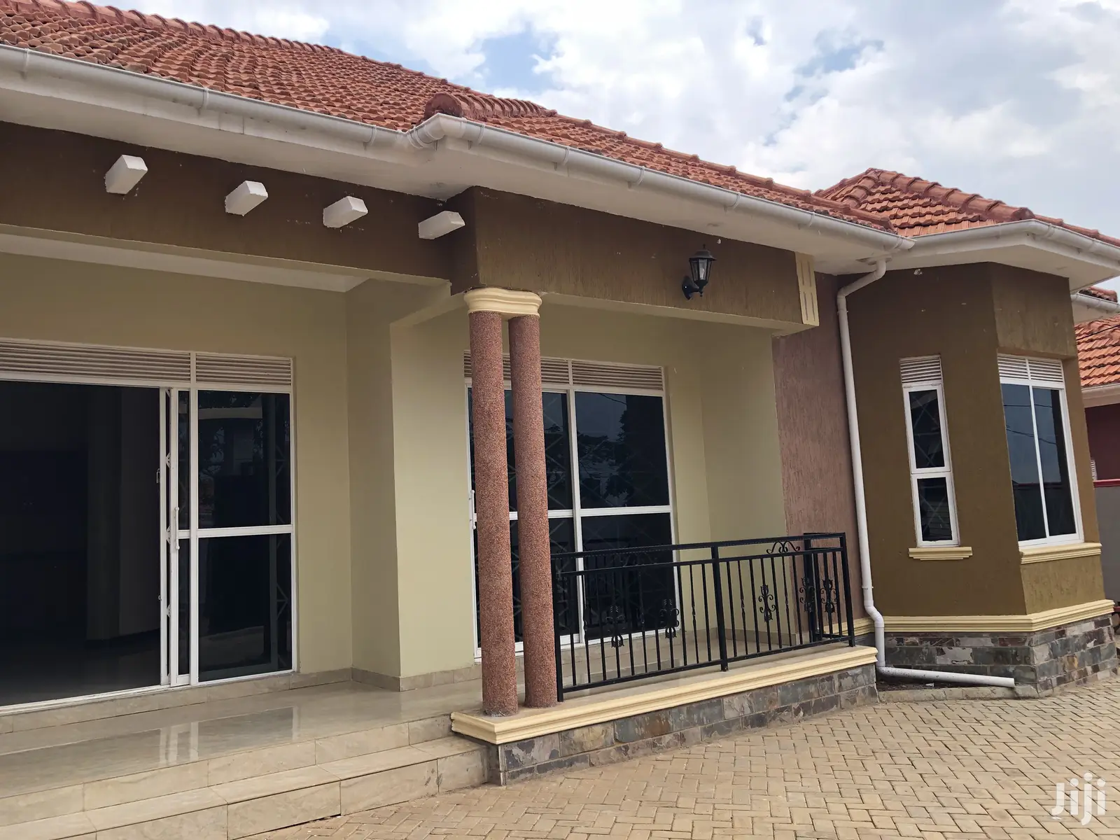 Kiira Fascinating Bungalow on Sell in Kampala