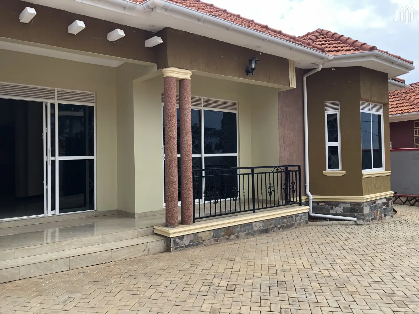 Kiira Fascinating Bungalow on Sell in Kampala