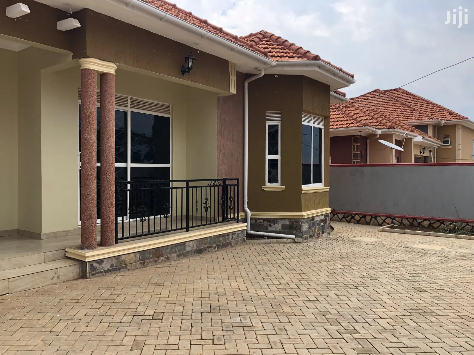 Kiira Fascinating Bungalow on Sell in Kampala