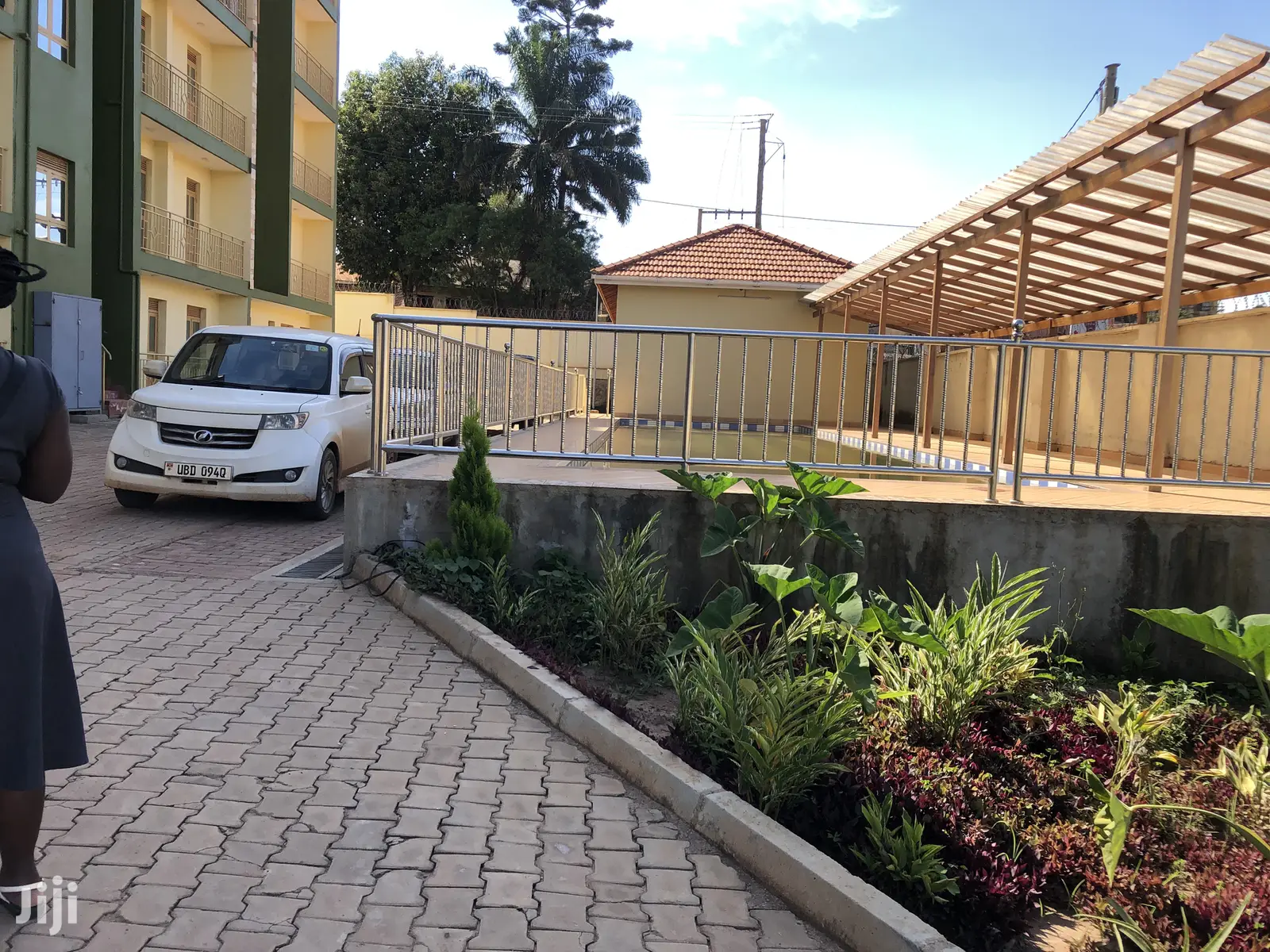 New,Bukoto Condominiums Wit Swimming Pool on Sell in Kampala