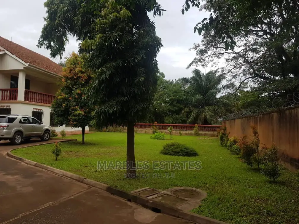 5 Bedrooms House For Rent Near Acacia In Kololo in Kampala