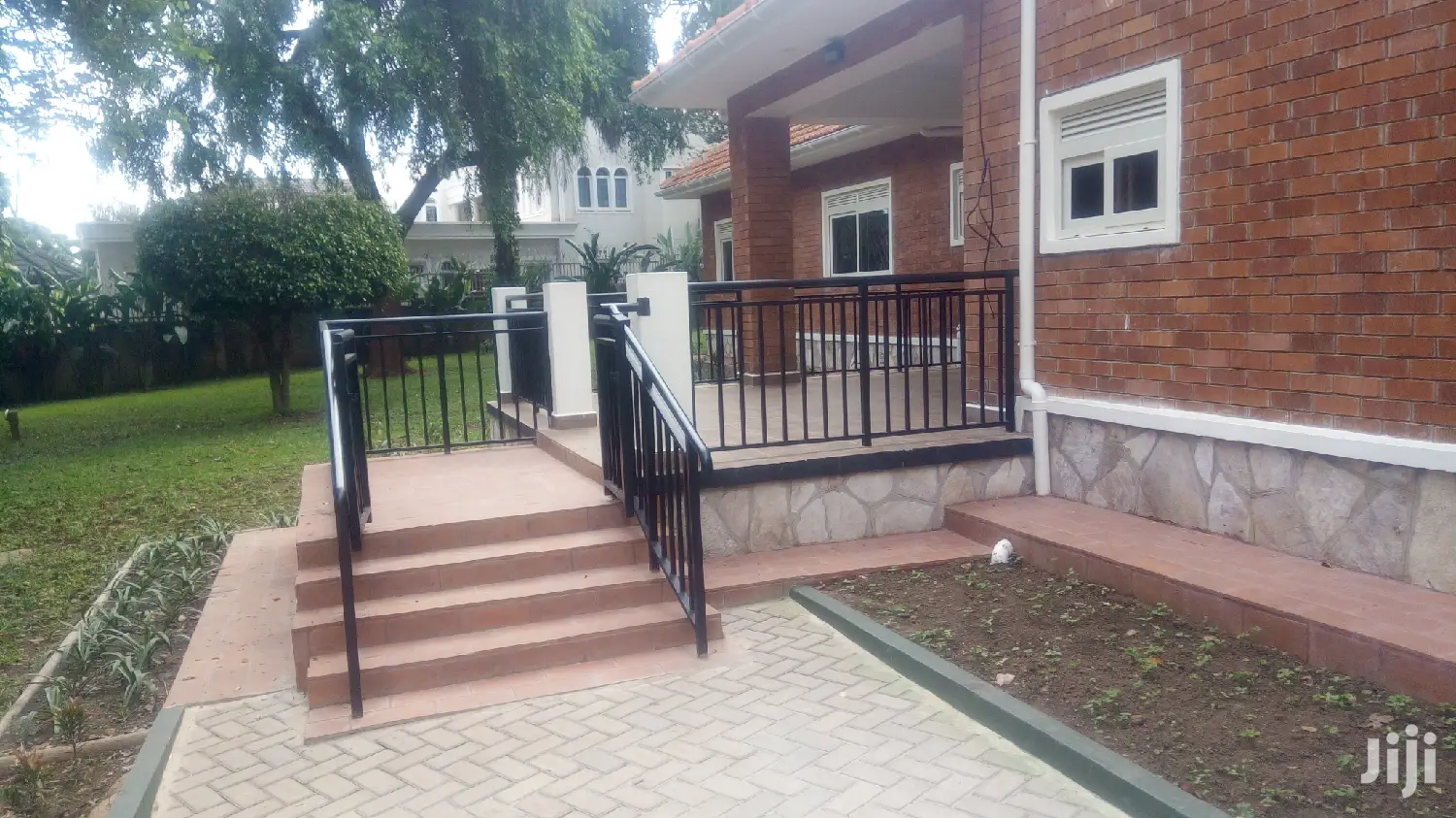 4 Bedroom House In Kololo For Rent in Kampala