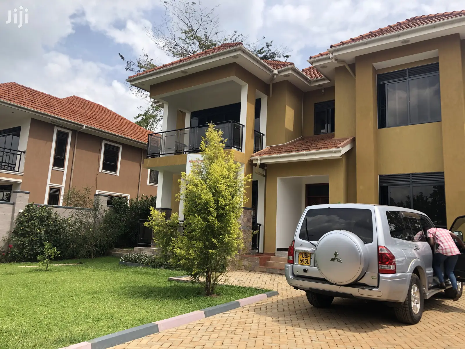 Munyonyo Classy Mansion on Sell in Kampala