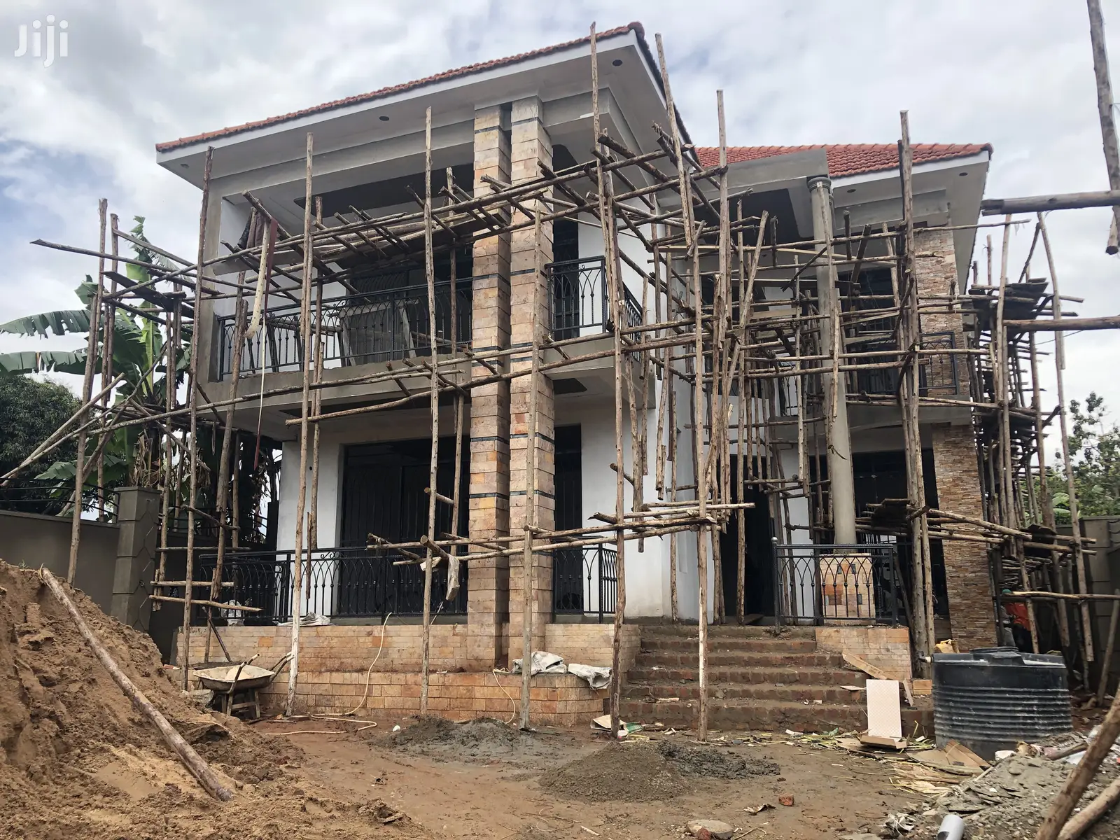 Munyonyo Lake View Mansion On Sell in Kampala