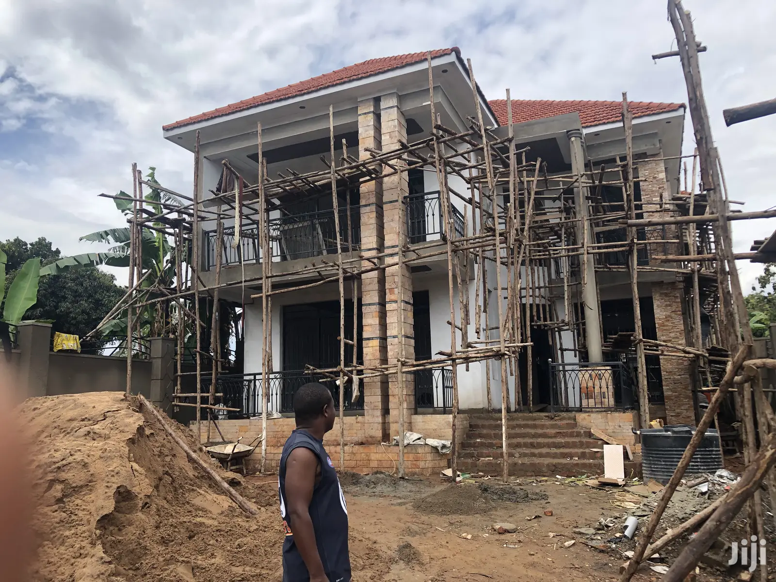 Munyonyo Lake View Mansion On Sell in Kampala