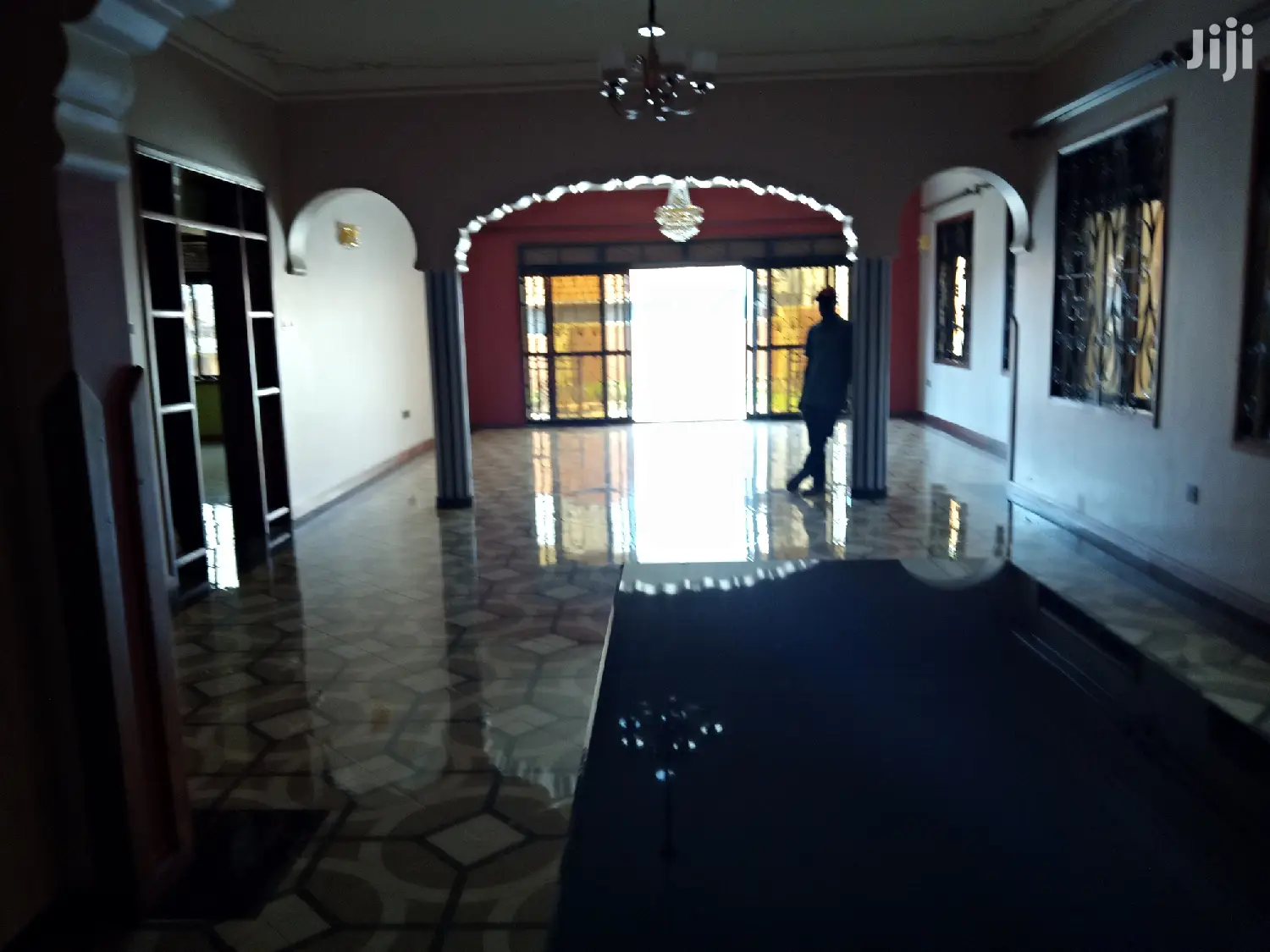 Mansion In Luzira On Sell in Kampala