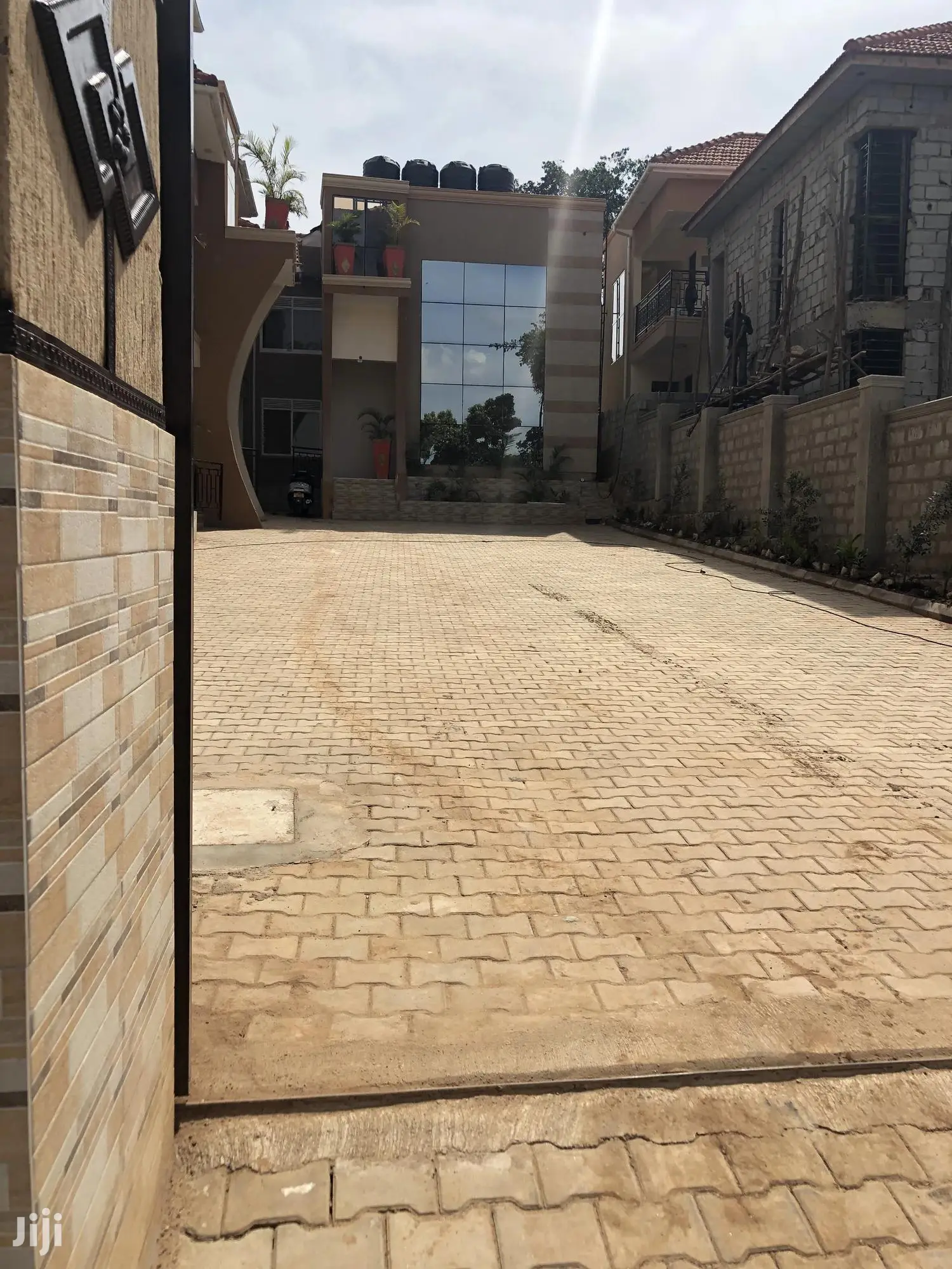 Pretty Apartments In Kisaasi For Sell in Kampala