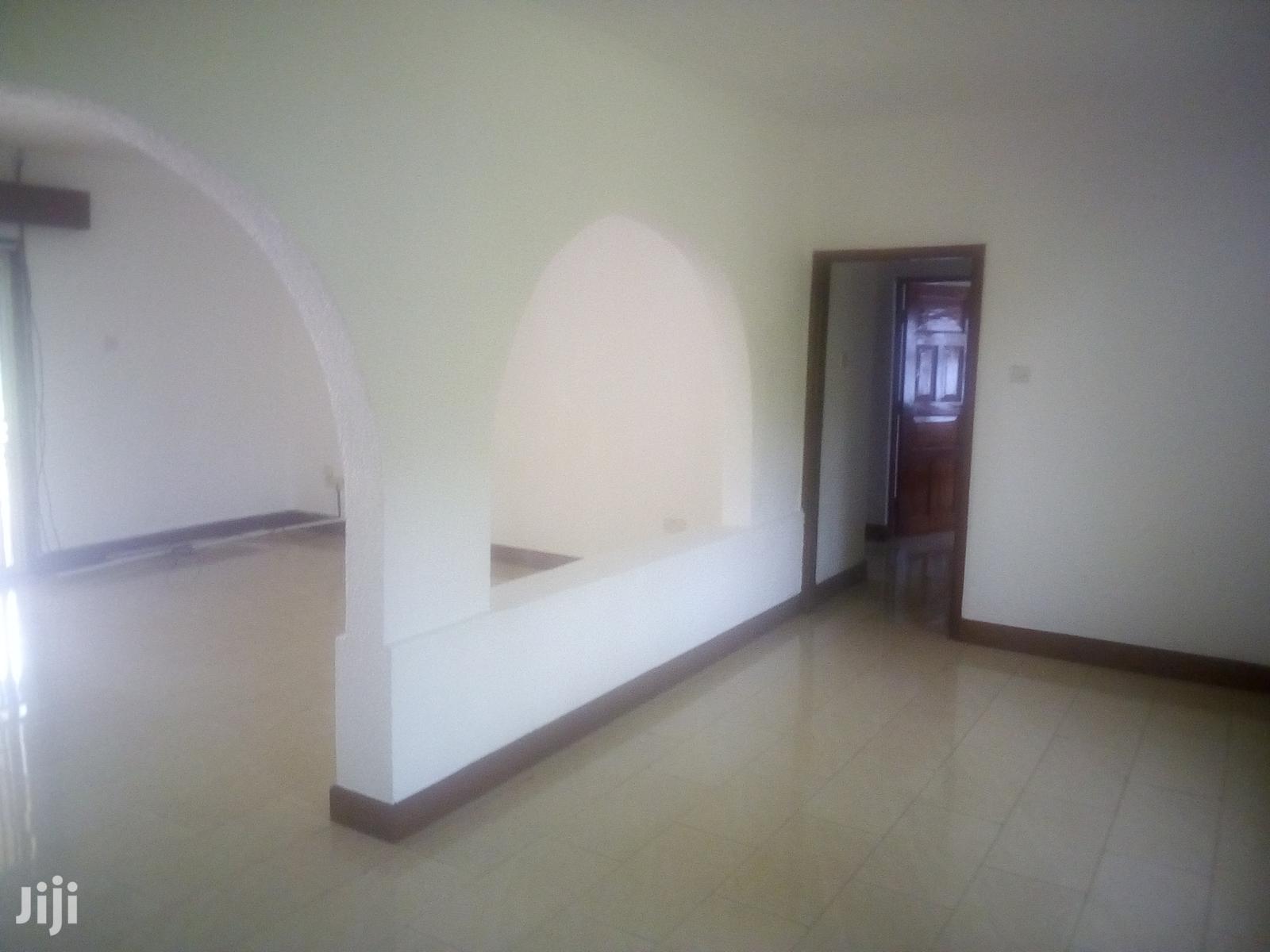 Three Bedroom House In Kololo For Rent in Kampala