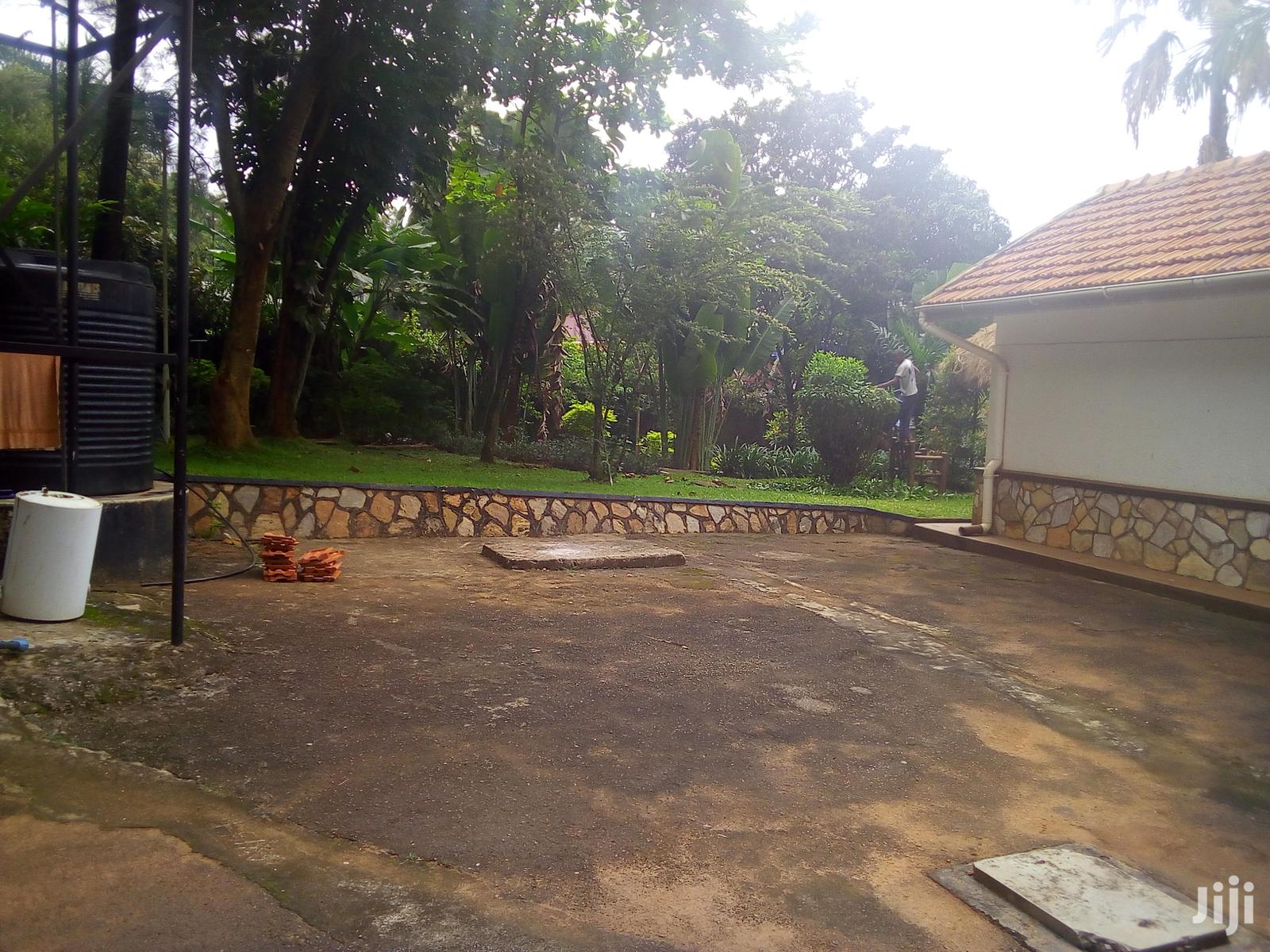 Five Bedroom House In Kololo For Rent in Kampala