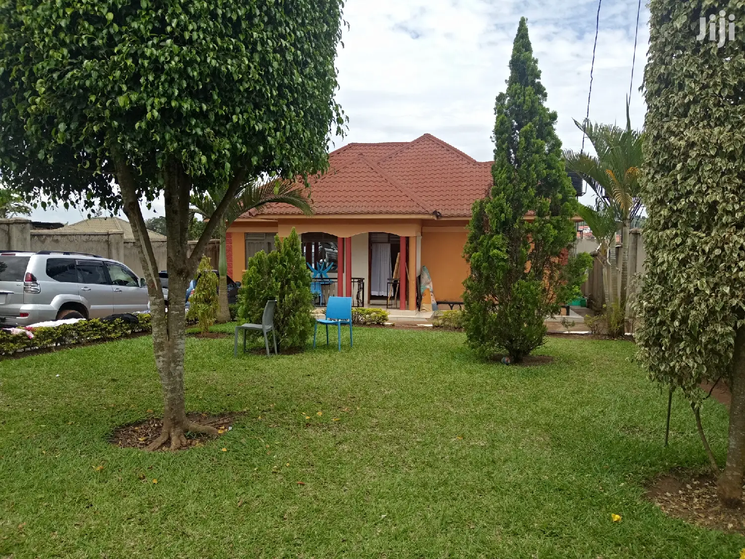 Sell, Namugongo Big Compound House in Kampala