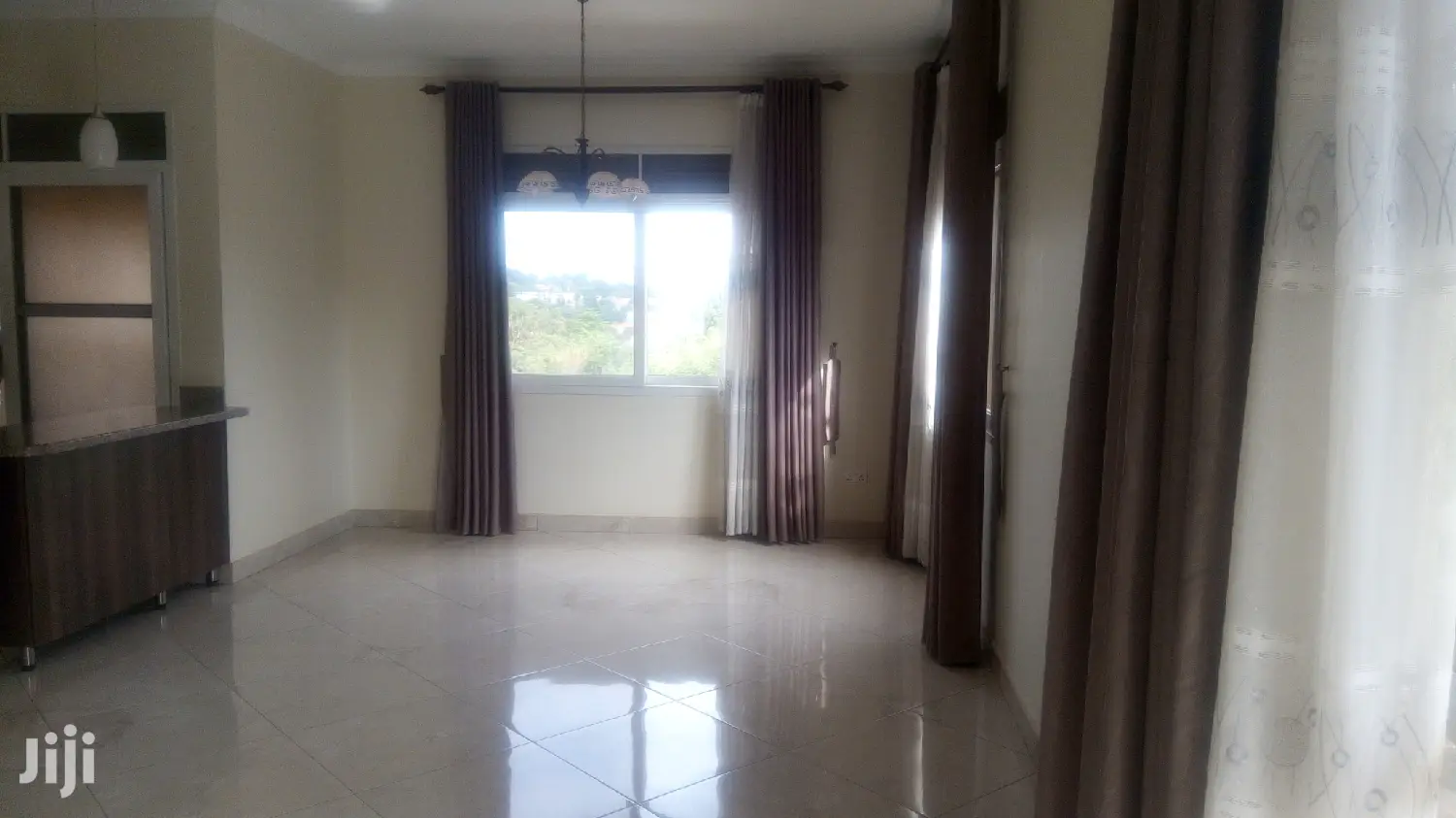 3bdrm Apartment in Central Division for Rent in Central Division