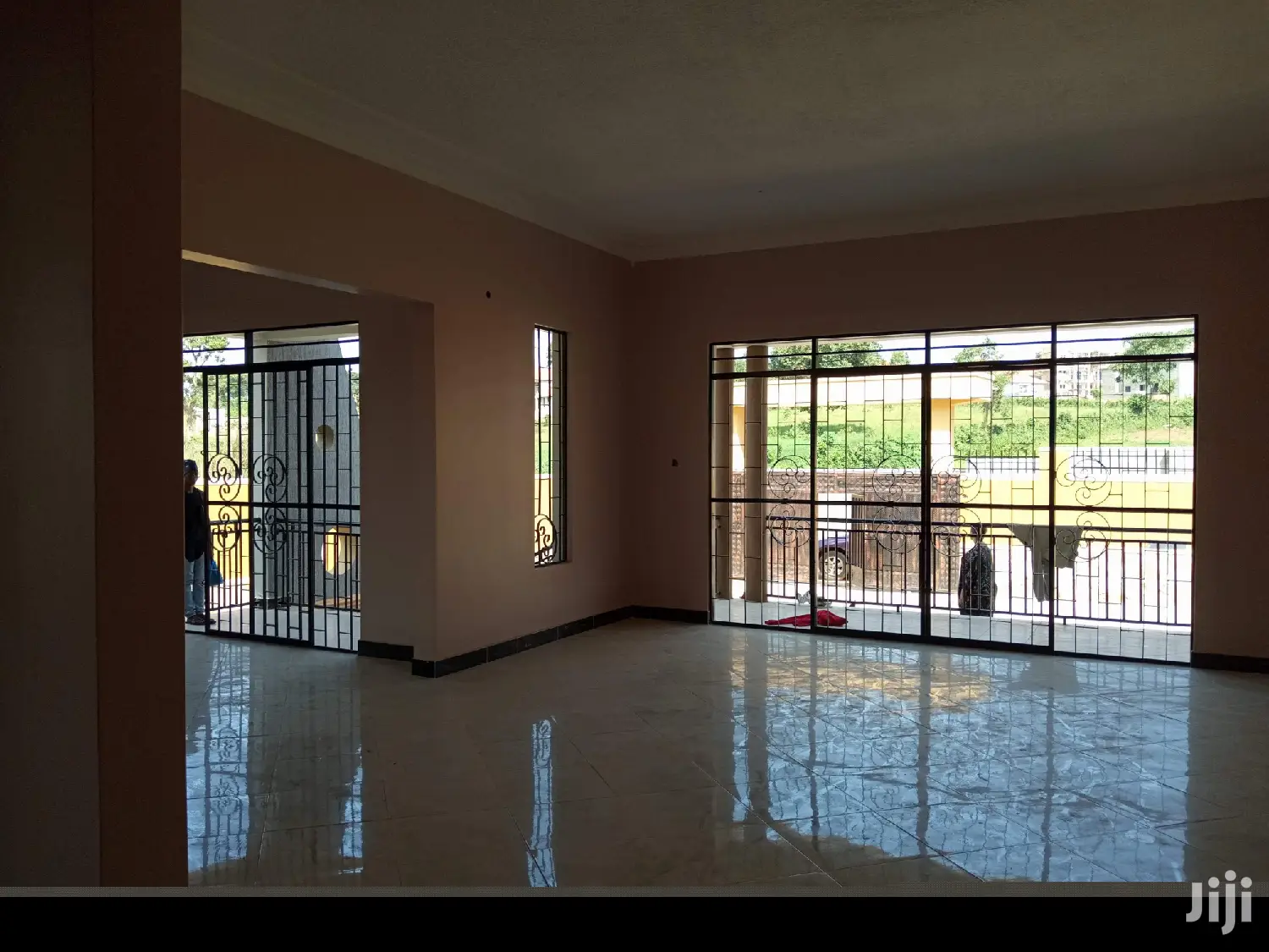 5 Bedroom House In Kira For Sale in Kampala